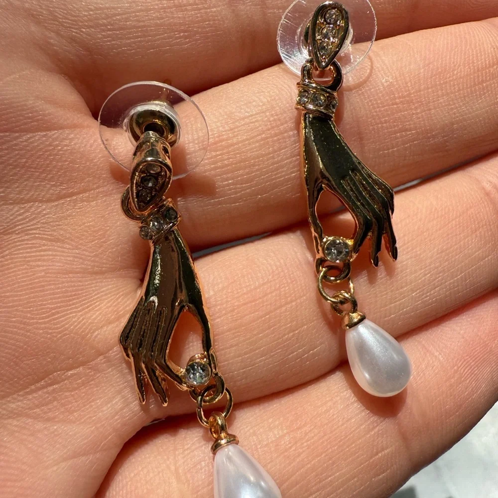 Women Victorian Golden Hand Baroque Pearl Drop Earrings